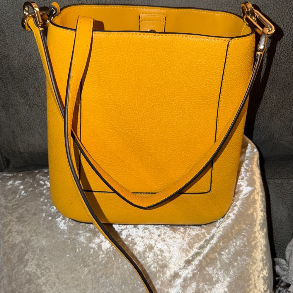 Kate Spade Vibrant Yellow Shoulder Bag - Picture 2 of 6
